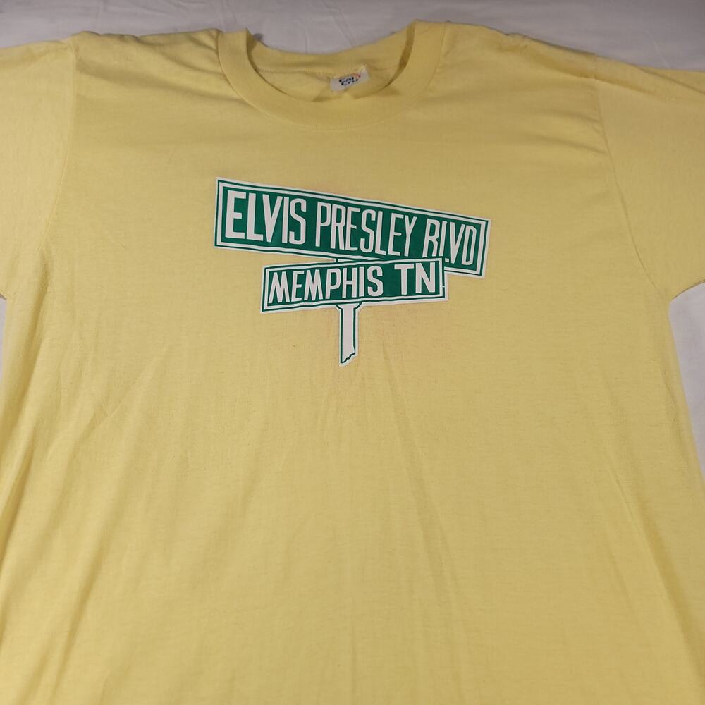Elvis Presley BLVD Memphis TN Short Sleeve Crew Neck T Shirt Mens Size XL Yellow